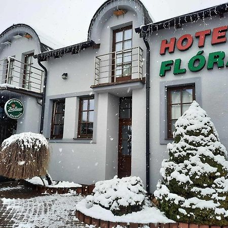 Hotel Flora Bešeňová 외부 사진