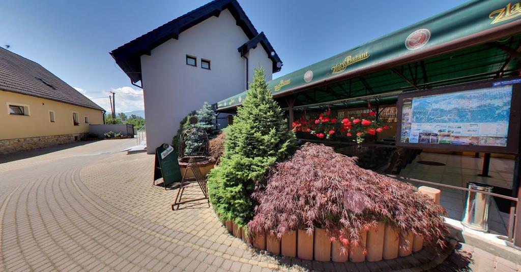 Hotel Flora Bešeňová 외부 사진